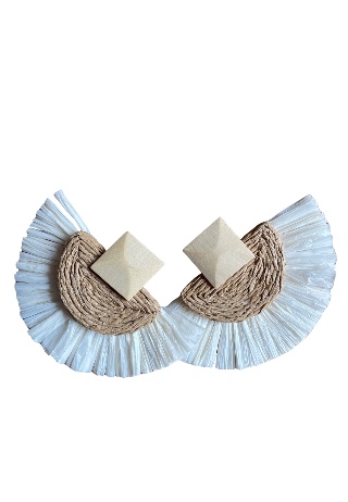 Brinco verão palha branco com marrom 