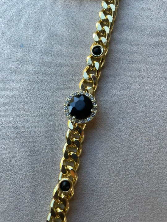 PULSEIRA ENDY COM CHATON PRETO