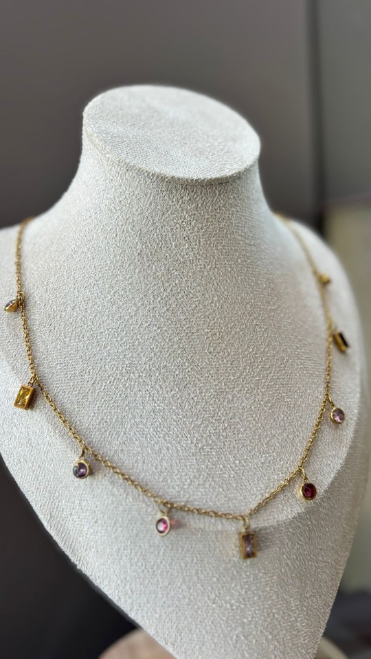 COLAR PINGENTE DOURADO