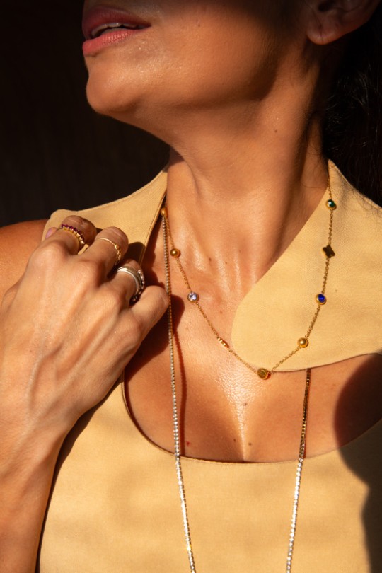 COLAR PONTO SORTE DOURADO