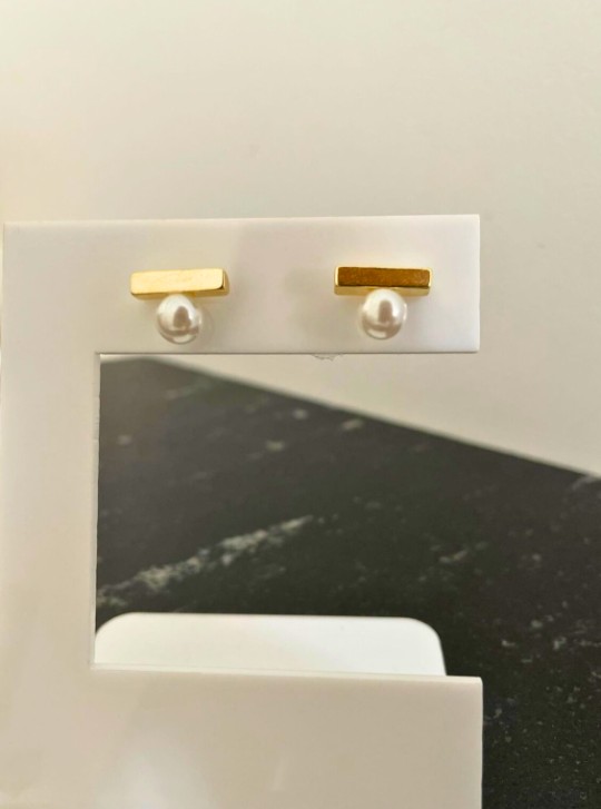 BRINCO LUNNAR DOURADO